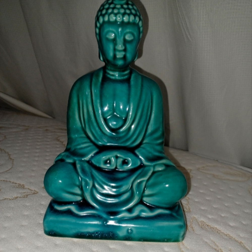 Buddha statue